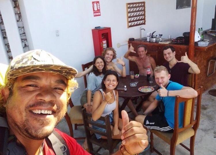 Pointbreak Surf Camp Vandrarhem Huanchaco Exteriör bild