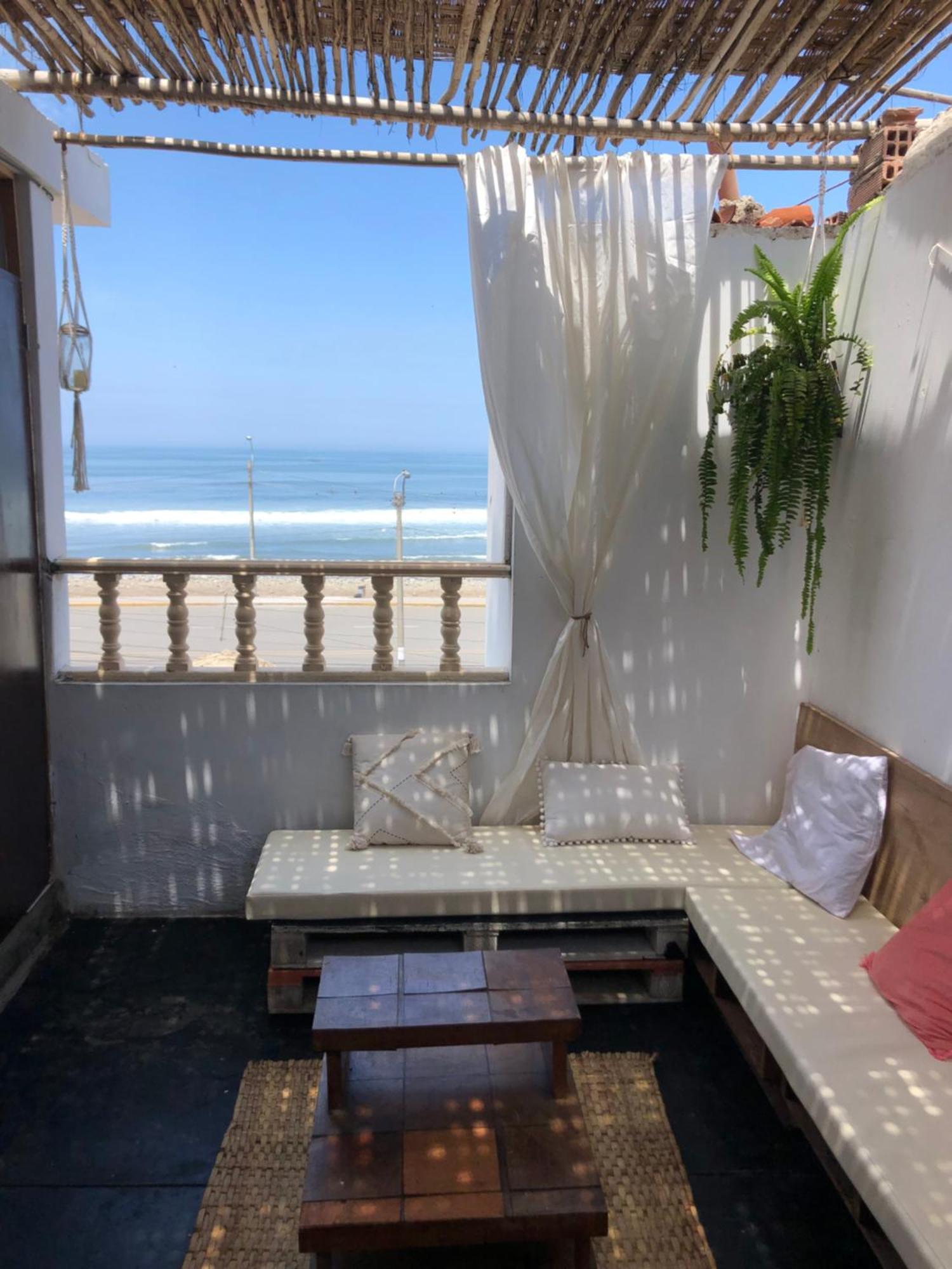 Pointbreak Surf Camp Vandrarhem Huanchaco Rum bild