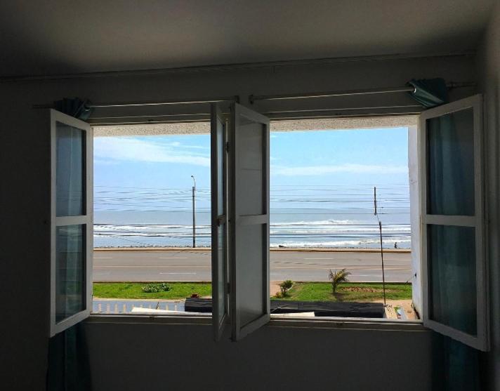 Pointbreak Surf Camp Vandrarhem Huanchaco Rum bild