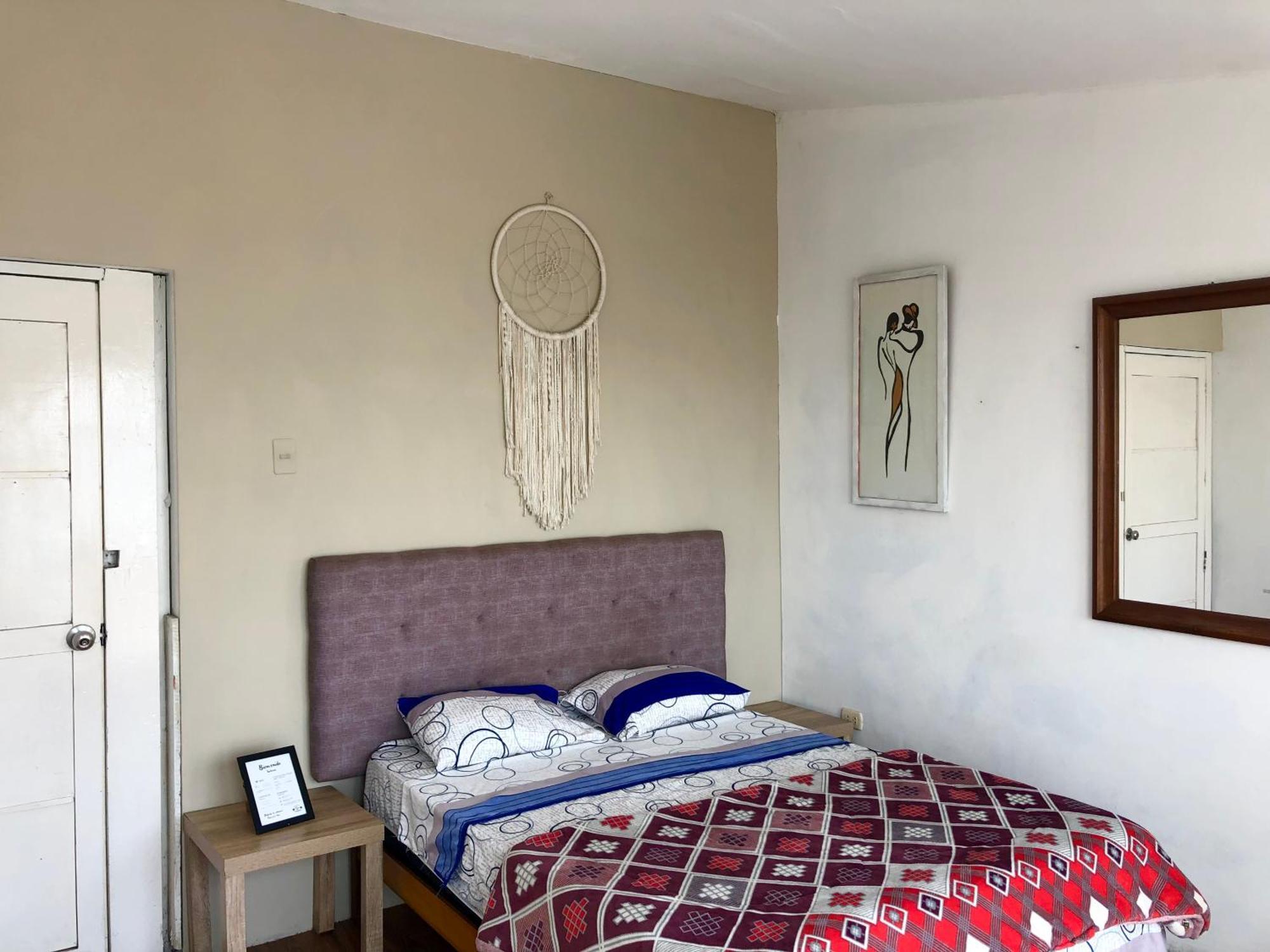 Pointbreak Surf Camp Vandrarhem Huanchaco Rum bild