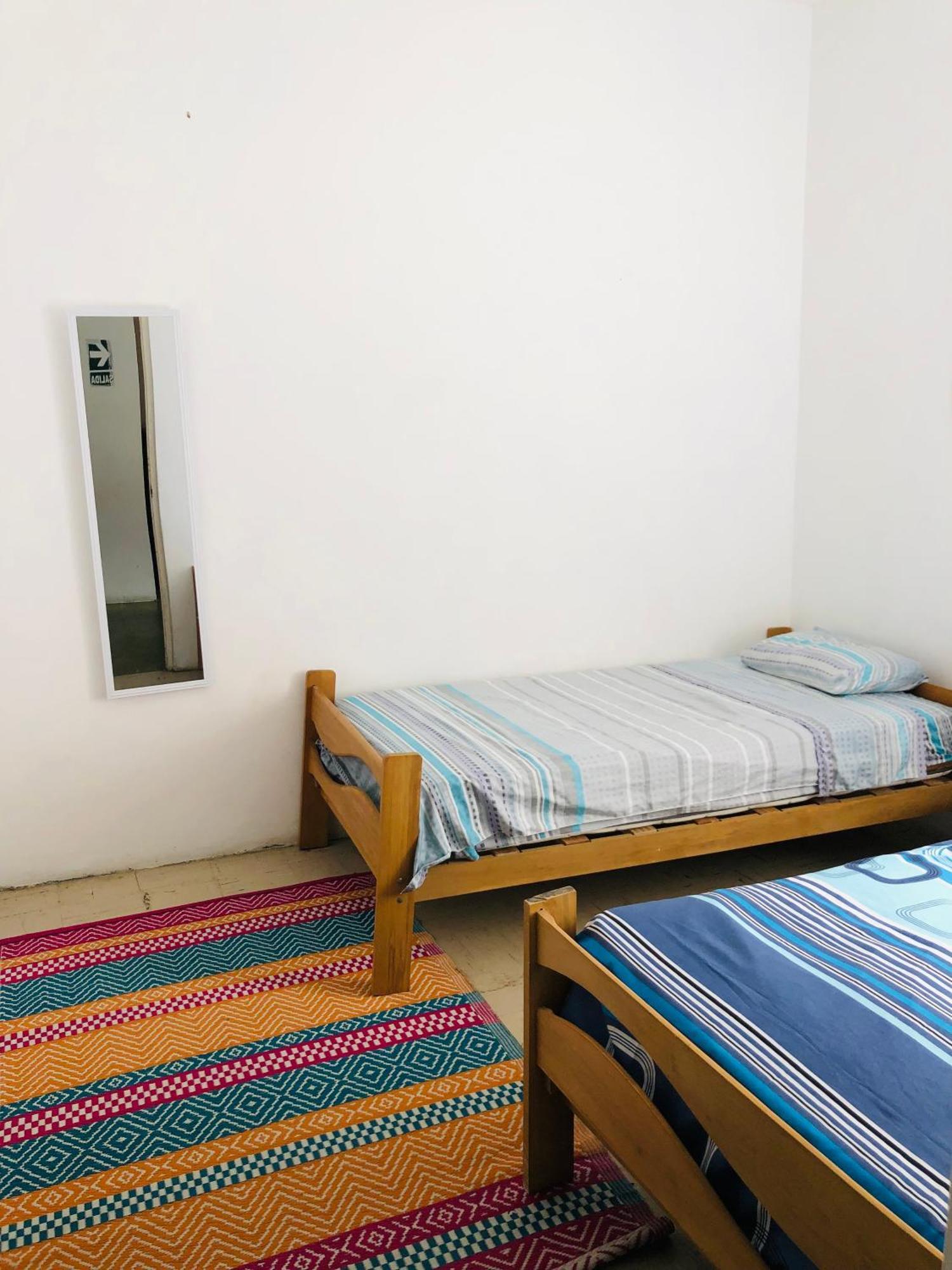 Pointbreak Surf Camp Vandrarhem Huanchaco Rum bild